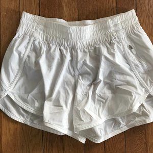 Lululemon Tracker Short V *4"
